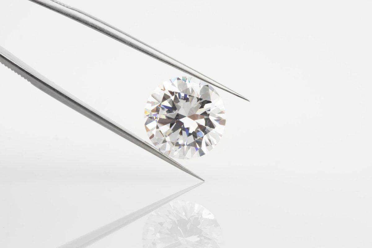 Diamond expert, diamond dealer Dubai