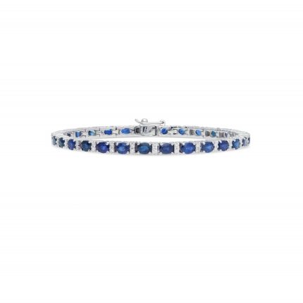 Sapphire bracelet with diamonds