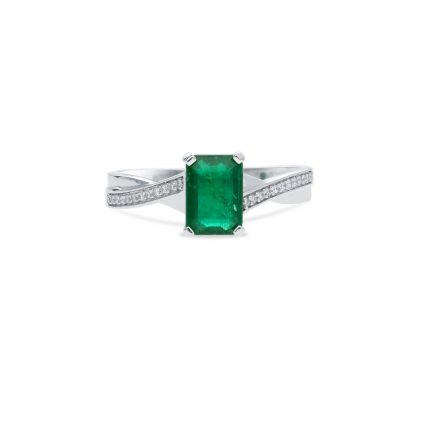 Green Emerald ring with diamonds